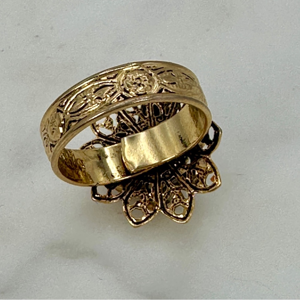 Vintage Cocktail Ring Victorian Revival Gold Tone Filigree Faux Pearl Adjustable - Picture 8 of 9